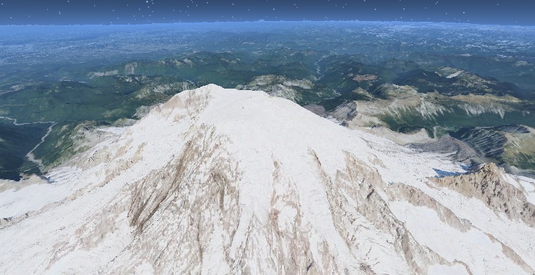 Mount Rainier summit — The glacier-capped summit dome of Mount Rainier, Washington.